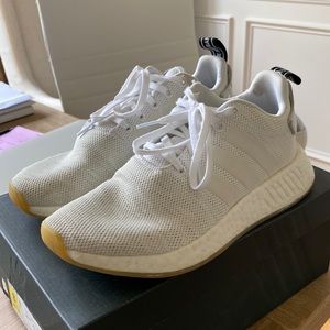 White Adidas NMD’s 8